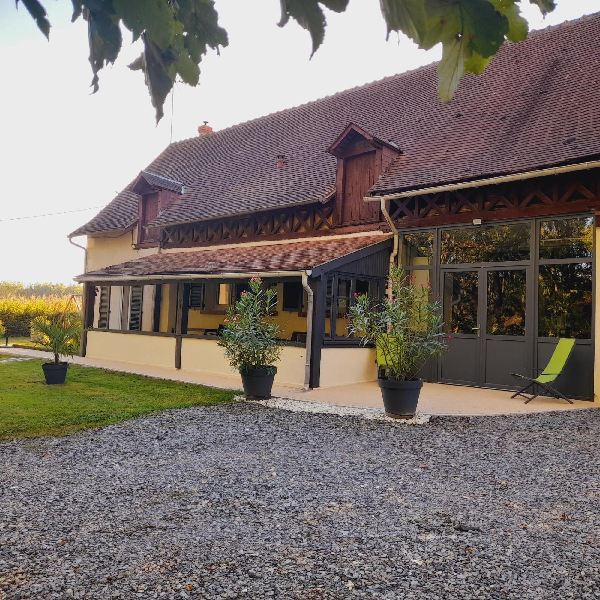 Gite les Vignes du Château - 4 personnes Gehee Exterior foto